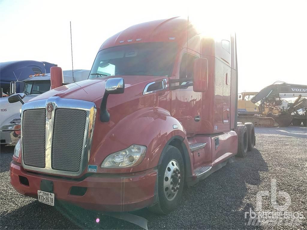 Kenworth T680 Τράκτορες