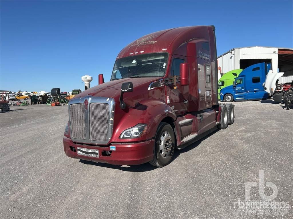Kenworth T680 Τράκτορες