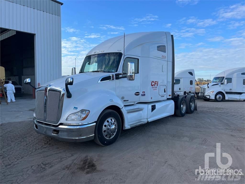 Kenworth T680 Τράκτορες