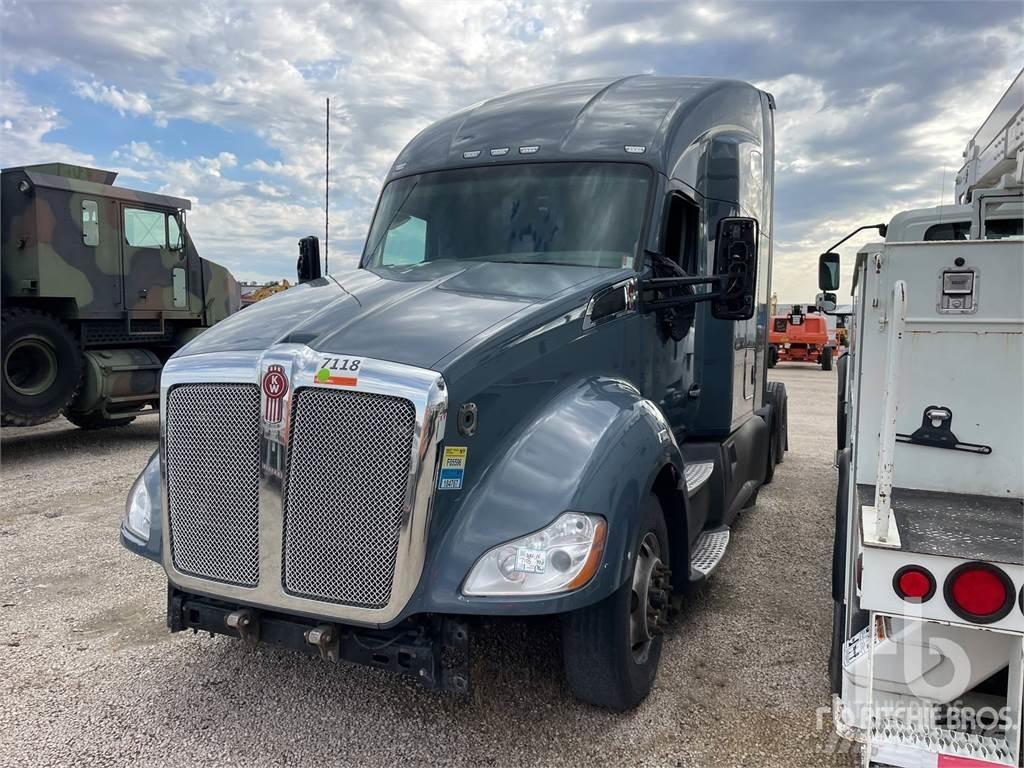 Kenworth T680 Τράκτορες