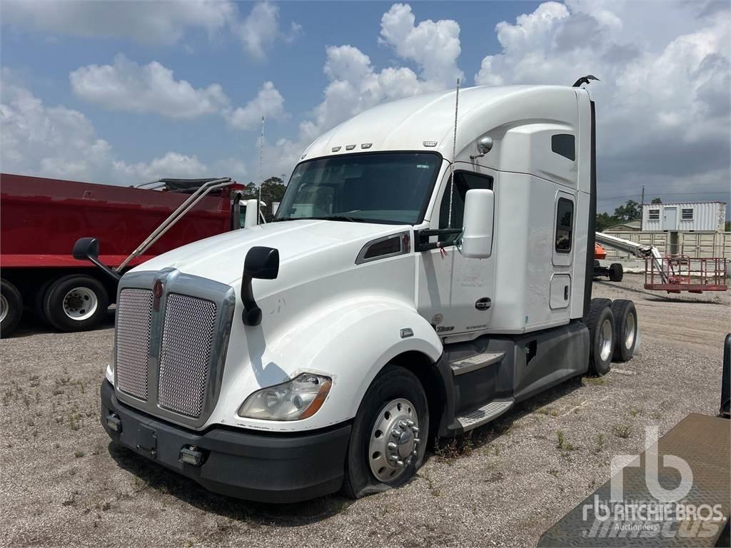 Kenworth T680 Τράκτορες