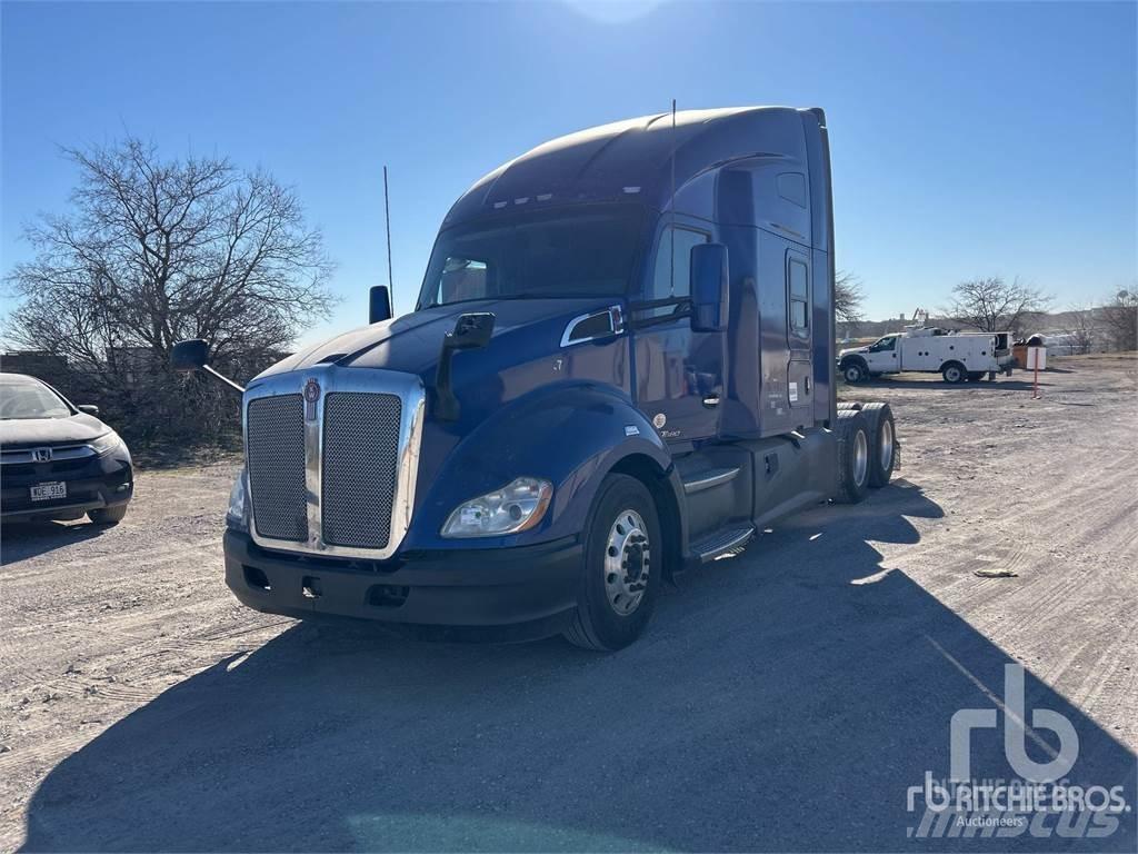 Kenworth T680 Τράκτορες