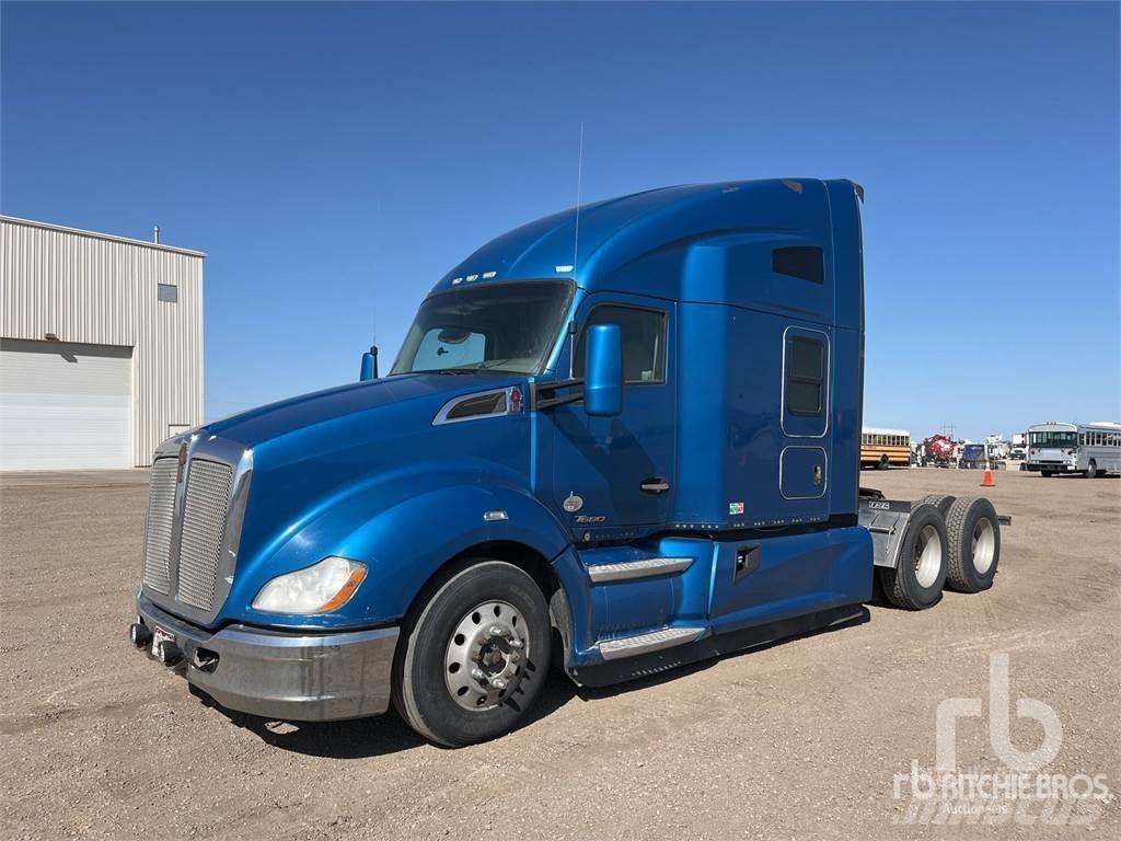 Kenworth T680 Τράκτορες
