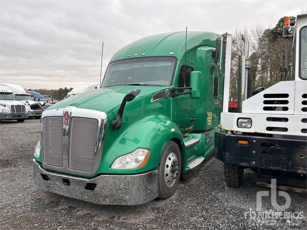 Kenworth T680 Τράκτορες