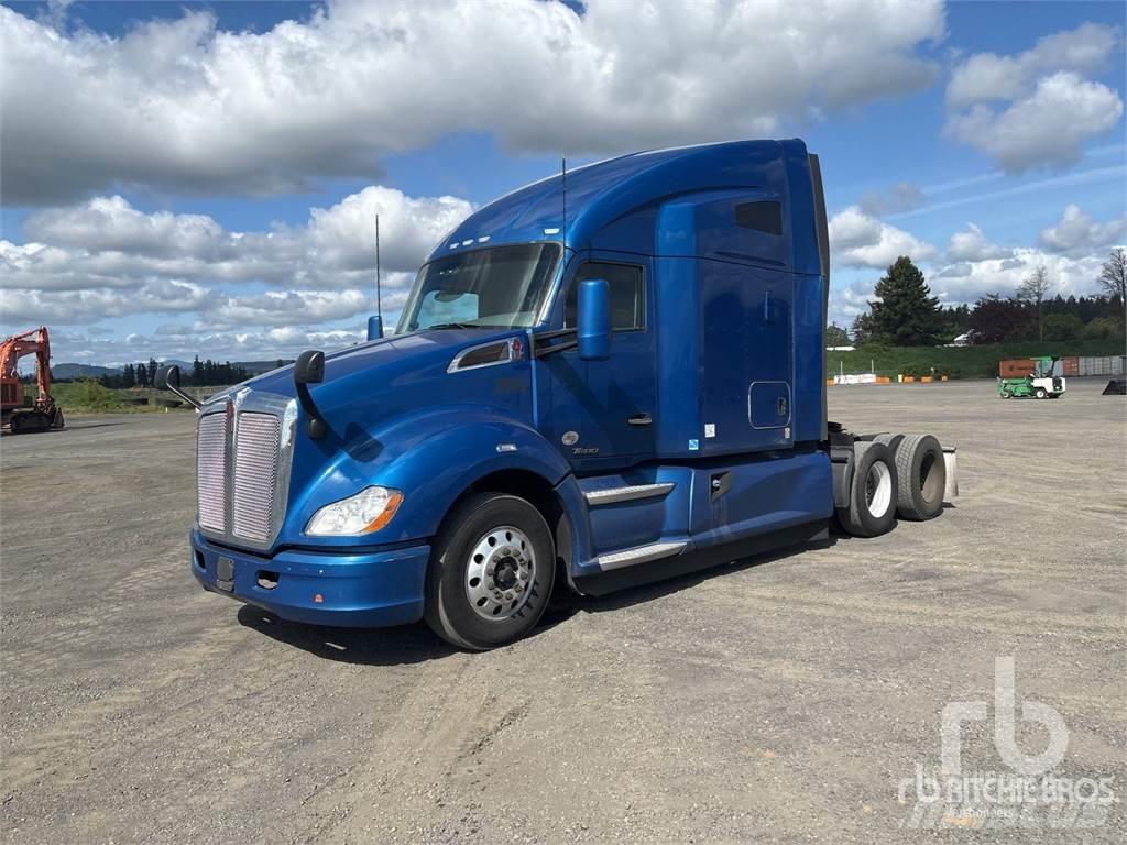 Kenworth T680 Τράκτορες