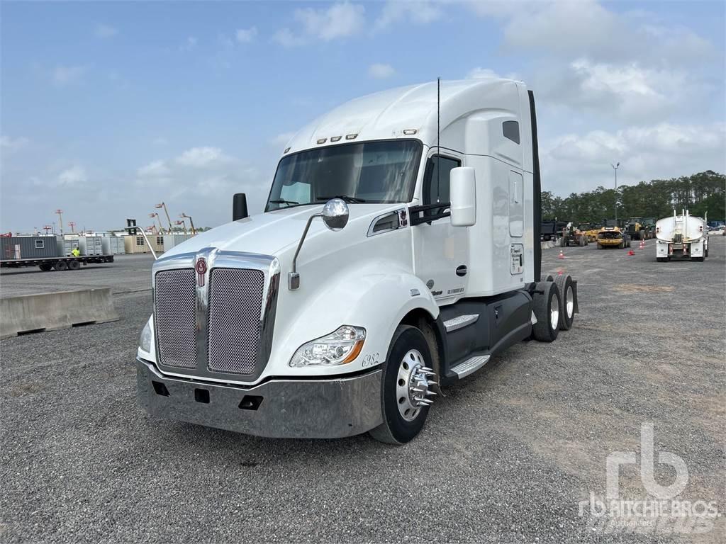 Kenworth T680 Τράκτορες