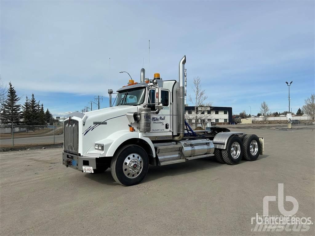 Kenworth T800 Τράκτορες