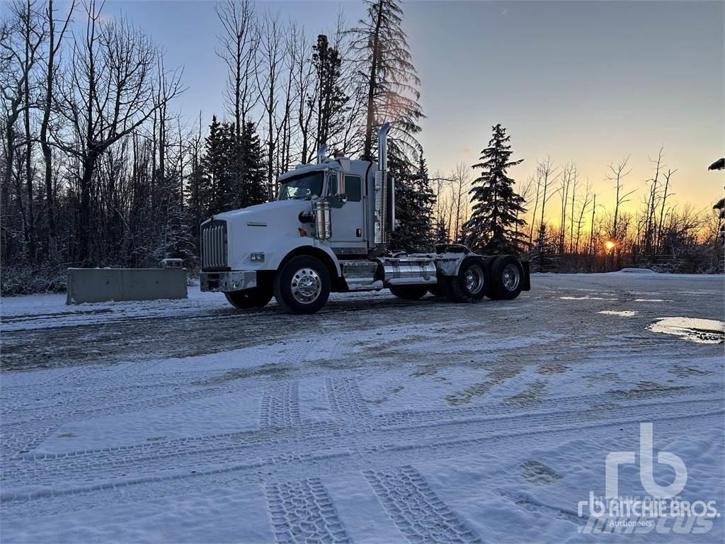 Kenworth T800 Τράκτορες
