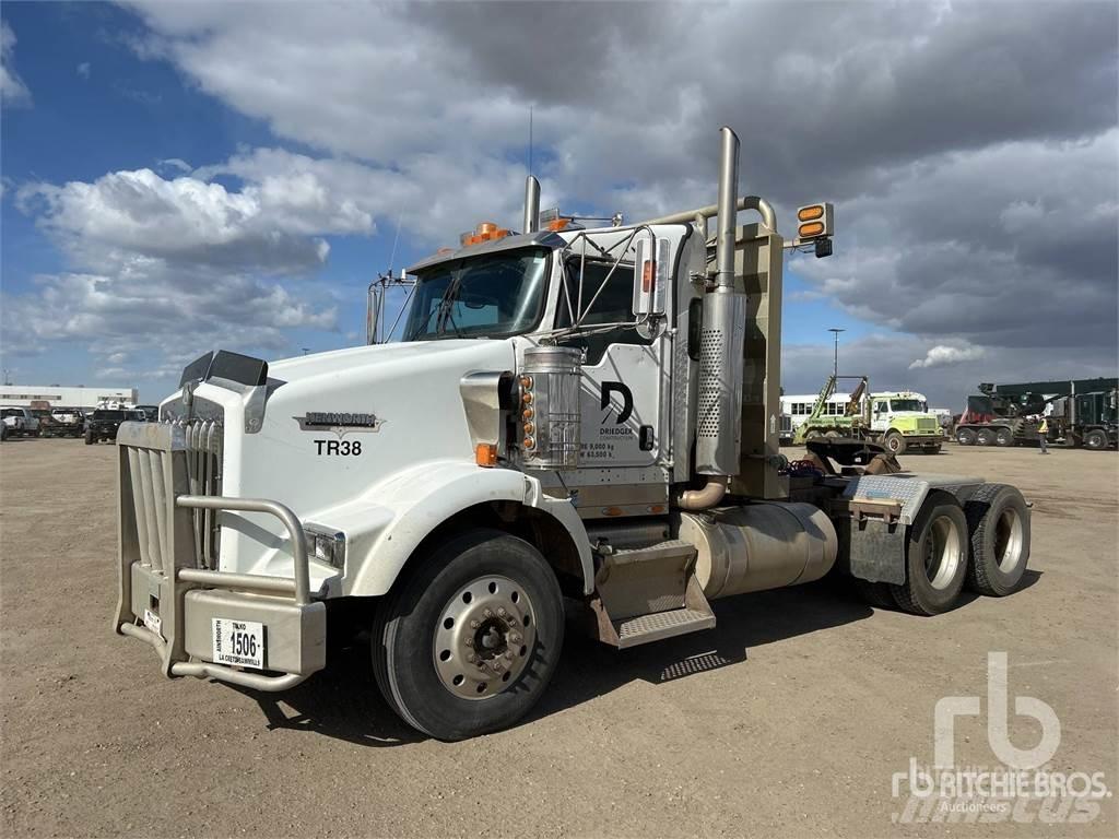 Kenworth T800 Τράκτορες