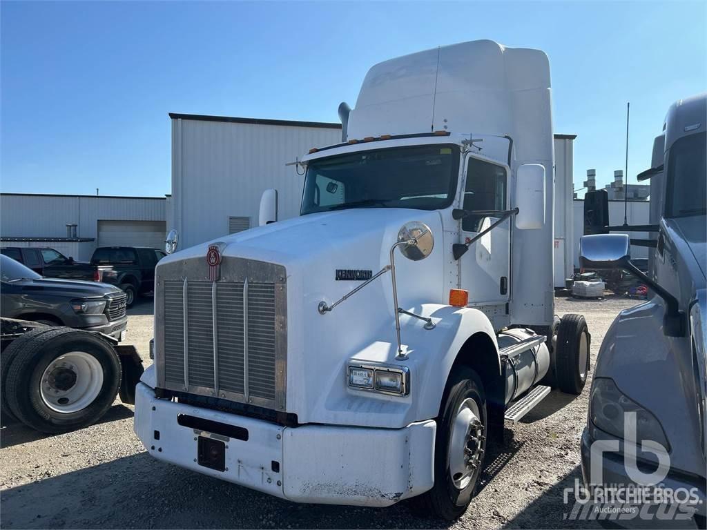 Kenworth T800 Τράκτορες