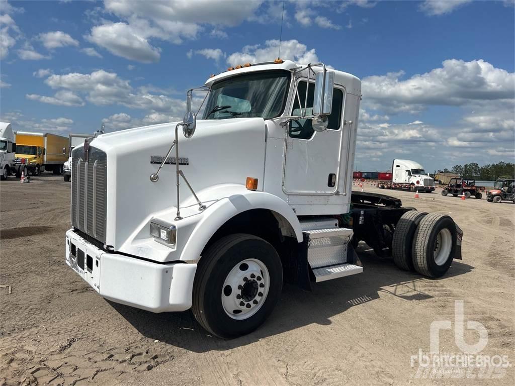 Kenworth T800 Τράκτορες