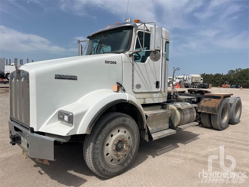 Kenworth T800 Τράκτορες