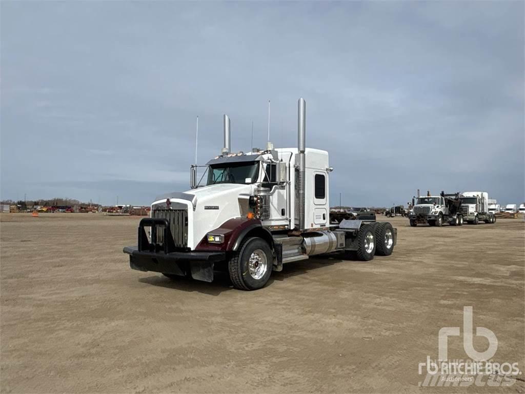 Kenworth T800 Τράκτορες
