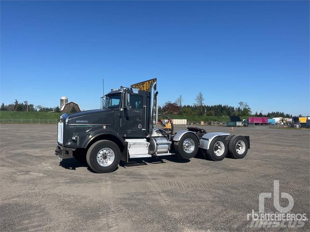Kenworth T800 Τράκτορες
