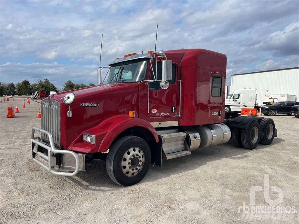 Kenworth T800 Τράκτορες