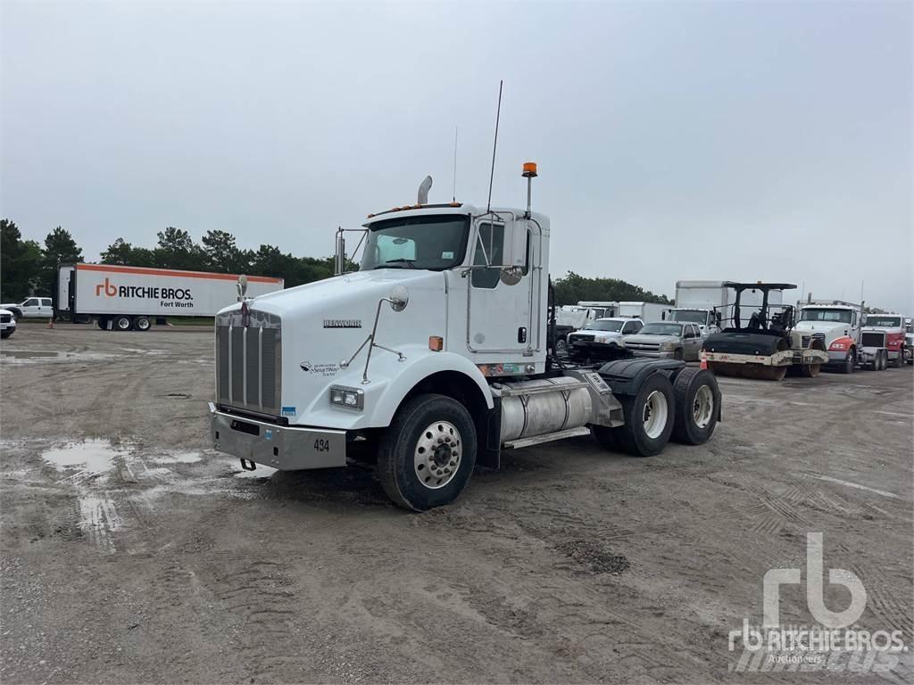 Kenworth T800 Τράκτορες