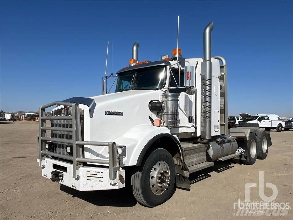 Kenworth T800 Τράκτορες