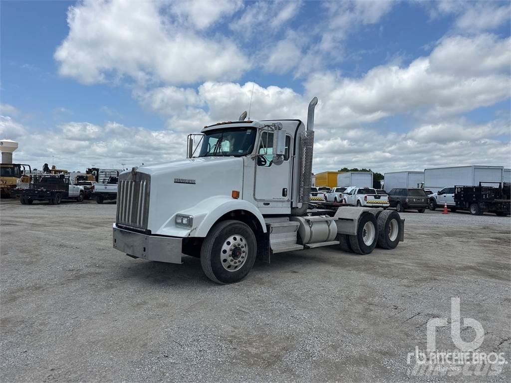 Kenworth T800 Τράκτορες