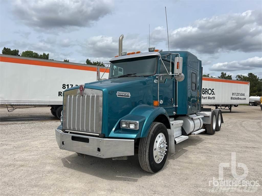 Kenworth T800 Τράκτορες