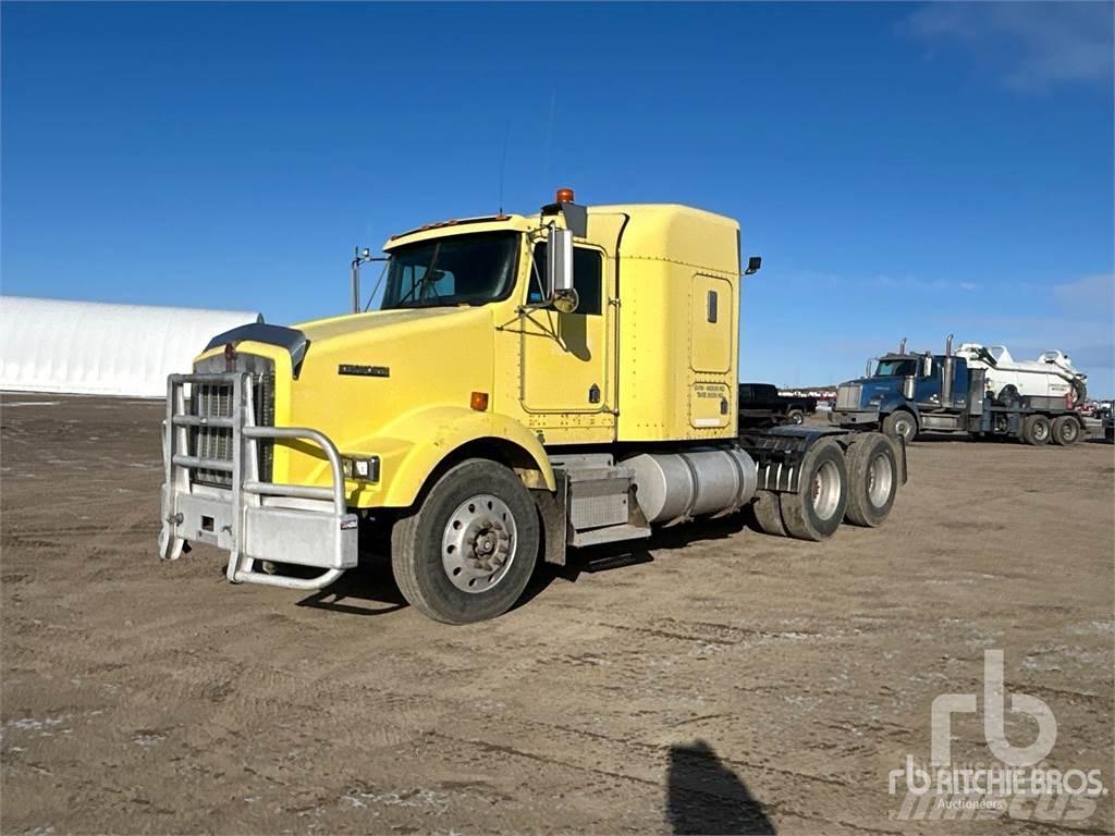 Kenworth T800B Τράκτορες