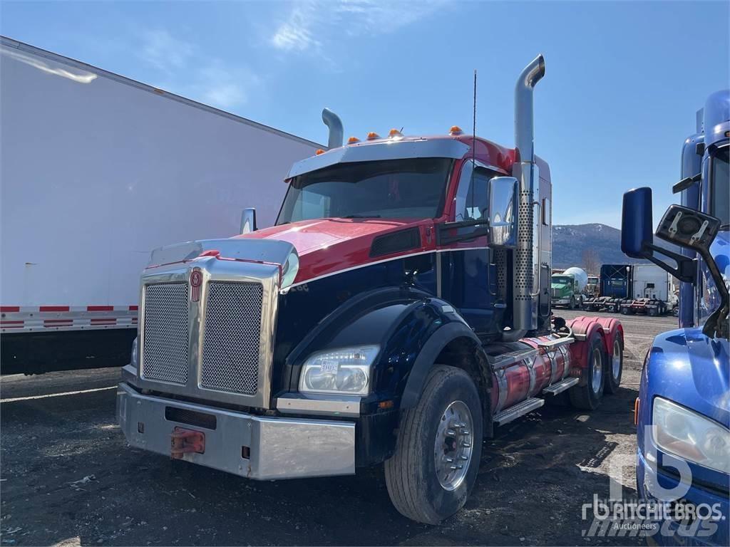 Kenworth T880 Τράκτορες