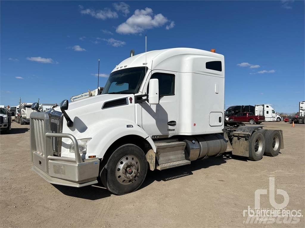 Kenworth T880 Τράκτορες