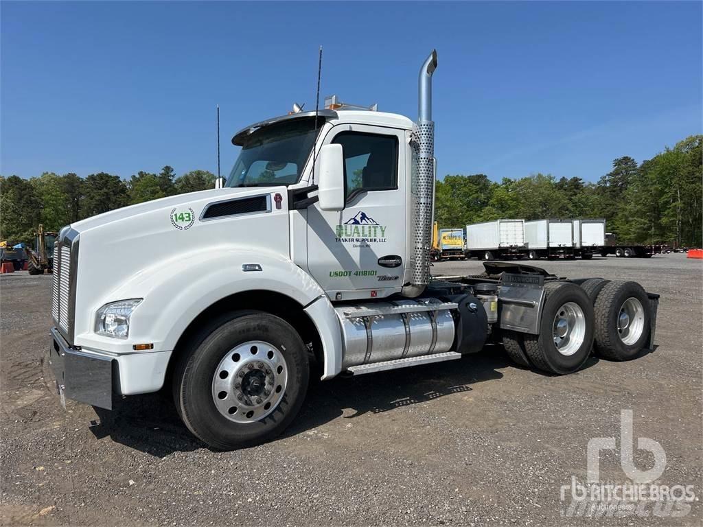 Kenworth T880 Τράκτορες
