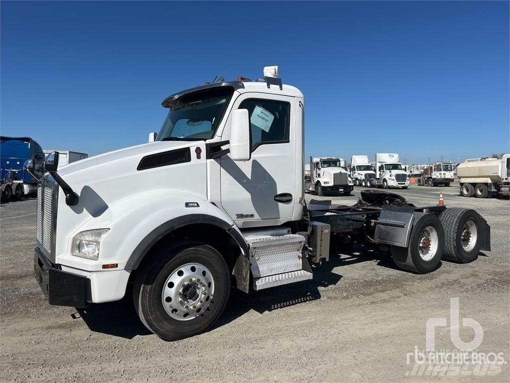 Kenworth T880 Τράκτορες