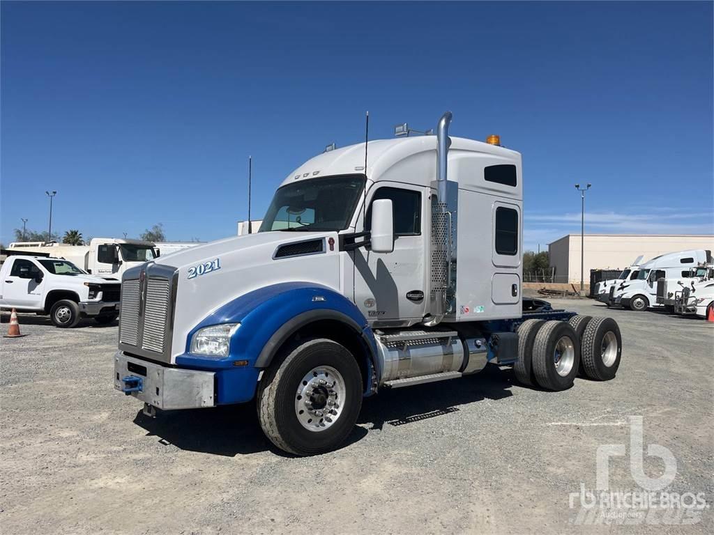 Kenworth T880 Τράκτορες