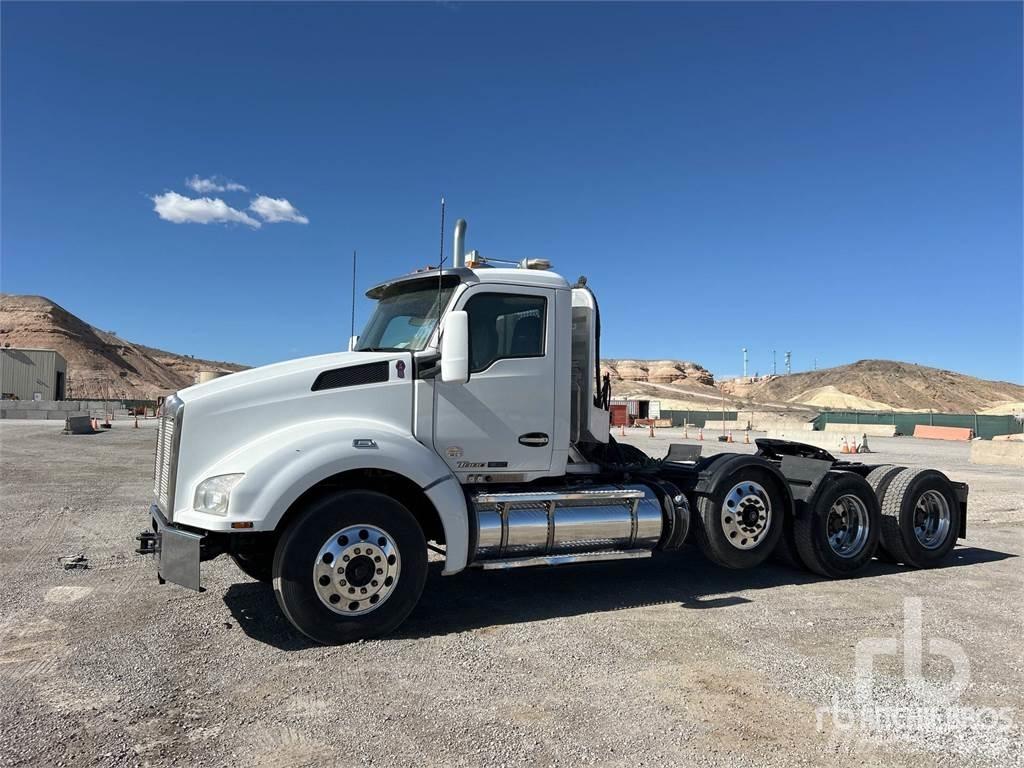 Kenworth T880 Τράκτορες