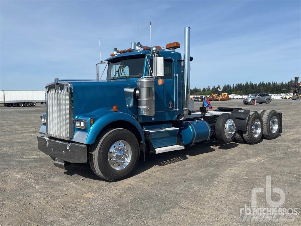 Kenworth W900 Τράκτορες