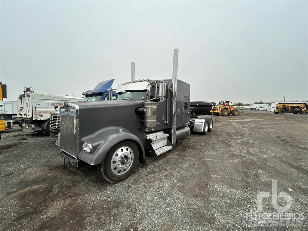 Kenworth W900 Τράκτορες