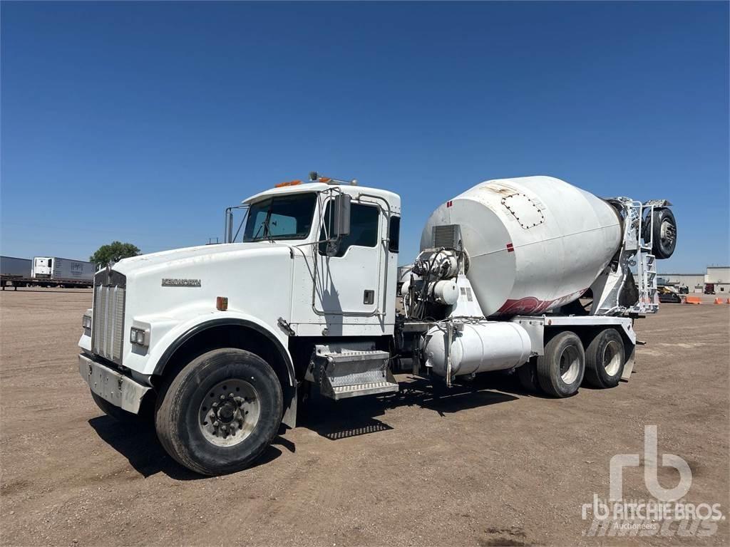 Kenworth W900 Φορτηγά-Μπετονιέρες