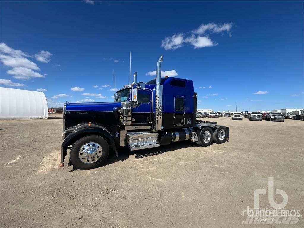 Kenworth W900L Τράκτορες