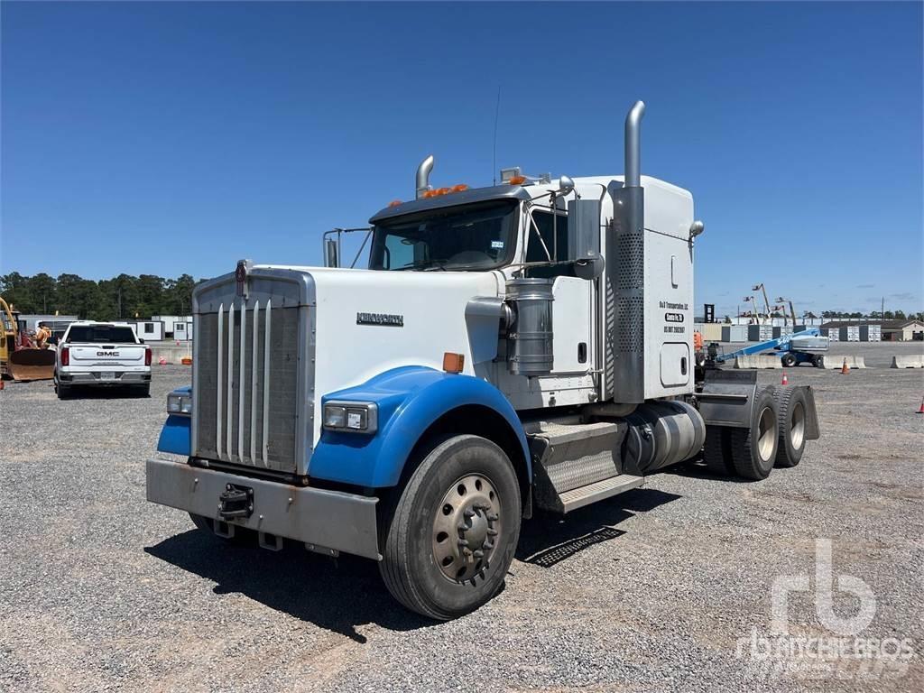 Kenworth W900L Τράκτορες