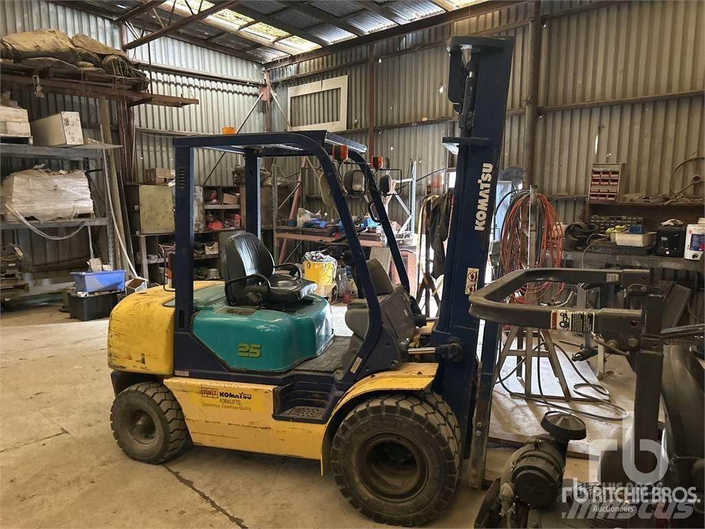Komatsu FG25T12 Πετρελαιοκίνητα Κλαρκ
