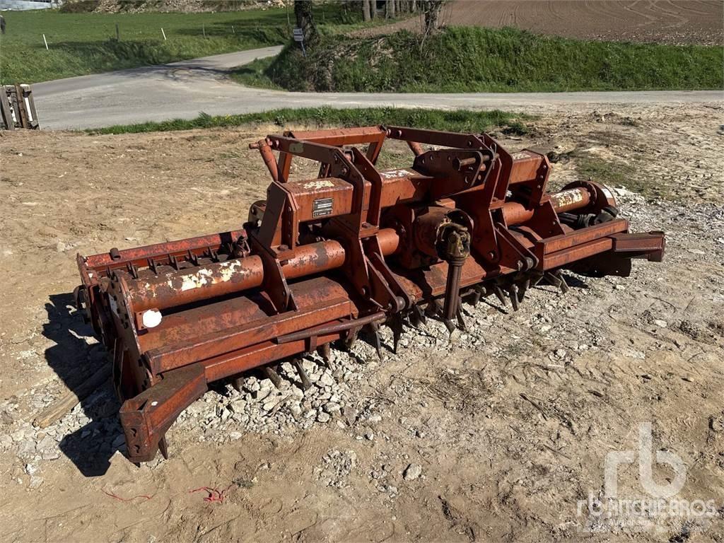 Kuhn EL131 300 Δίτροχα τρακτέρ και καλλιεργητικές μηχανές