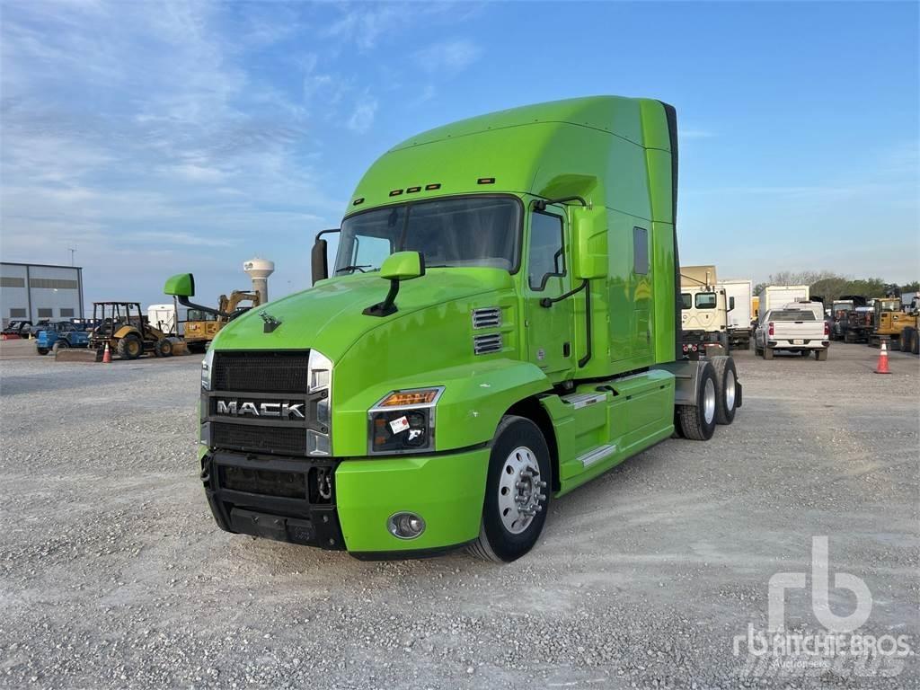 Mack AN64T Τράκτορες