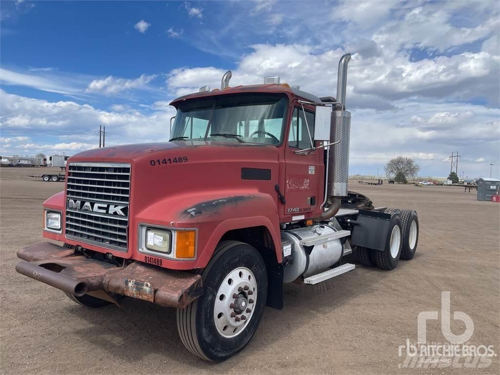 Mack CH613 Τράκτορες