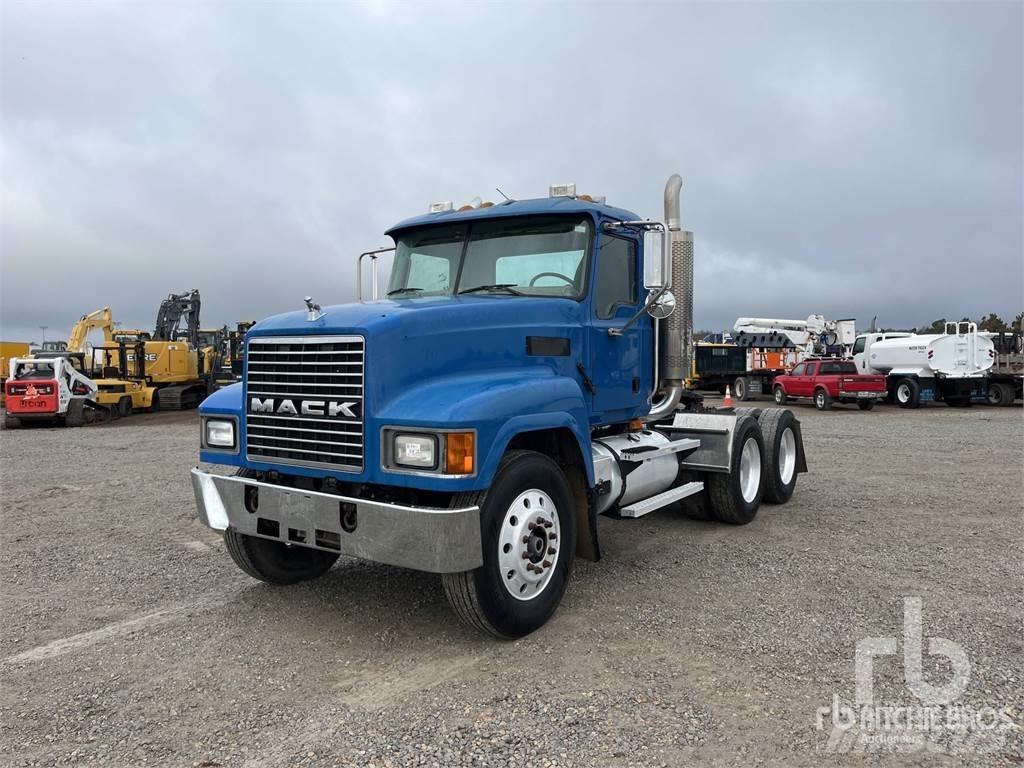 Mack CH613 Τράκτορες