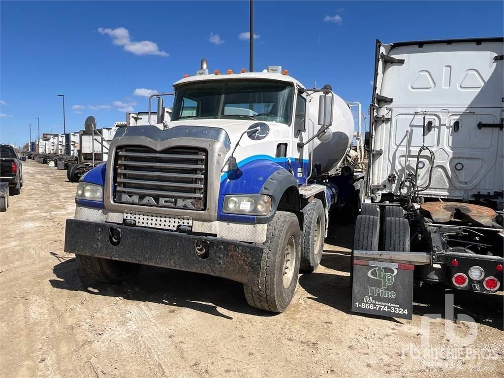 Mack CPT713 Φορτηγά-Μπετονιέρες