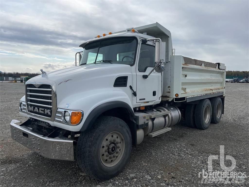 Mack CV713 Φορτηγά Ανατροπή