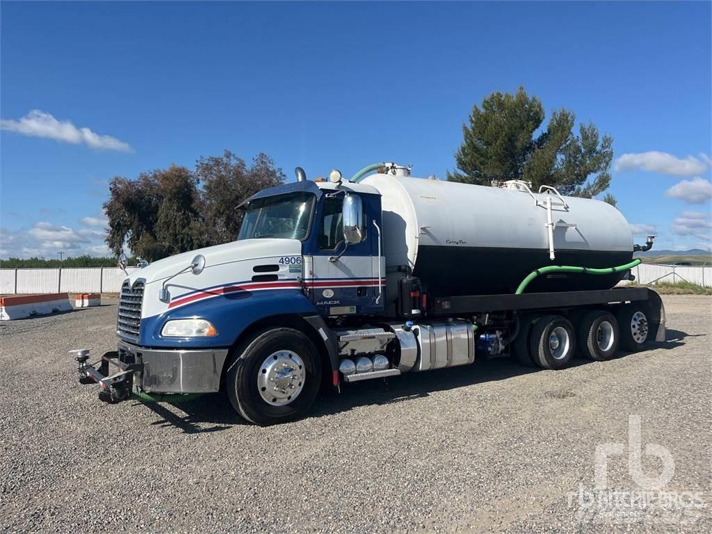 Mack CX613 Βυτία νερού