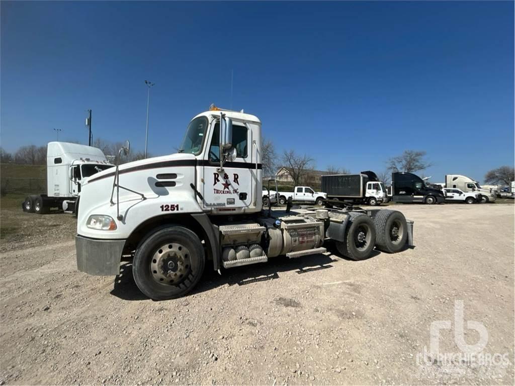 Mack CXU613 Τράκτορες