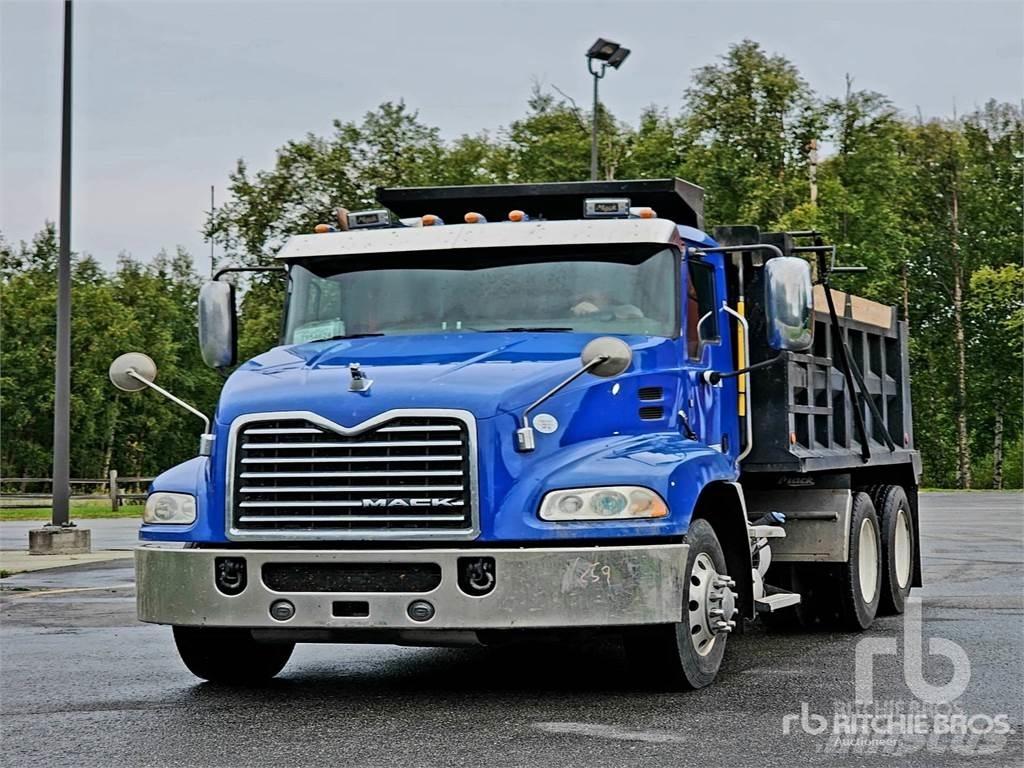 Mack CXU613T Φορτηγά Ανατροπή