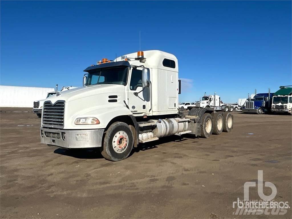 Mack CXU614 Τράκτορες
