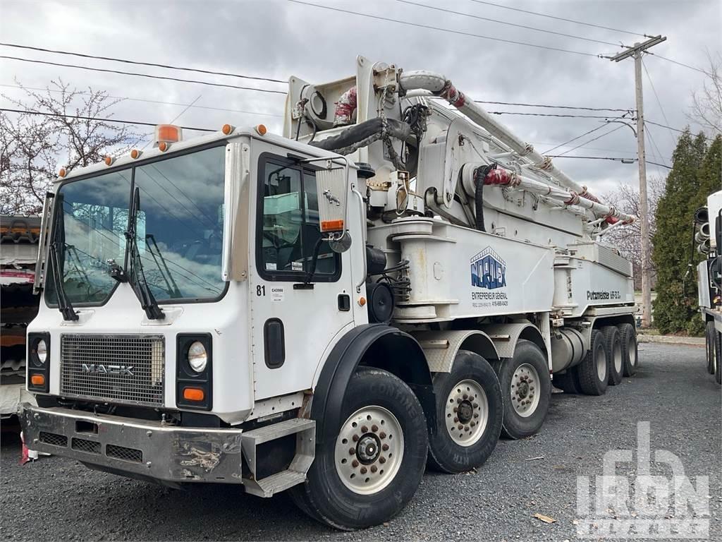 Mack MR688S Φορτηγά-Μπετονιέρες