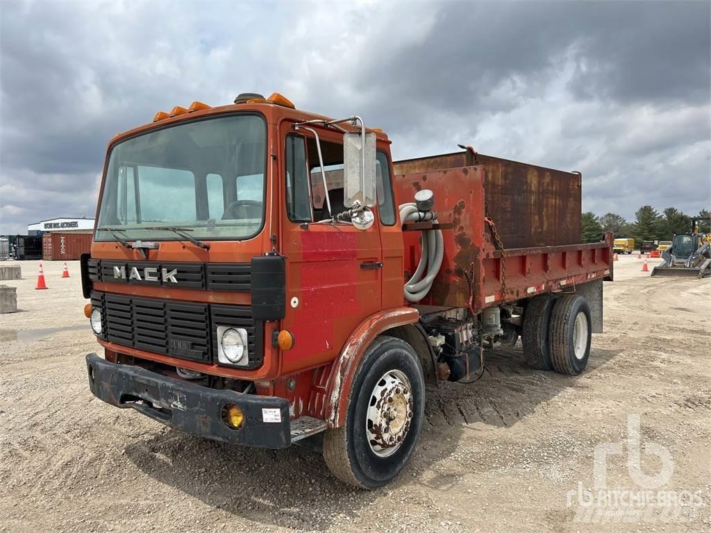 Mack MS200 Βυτία νερού