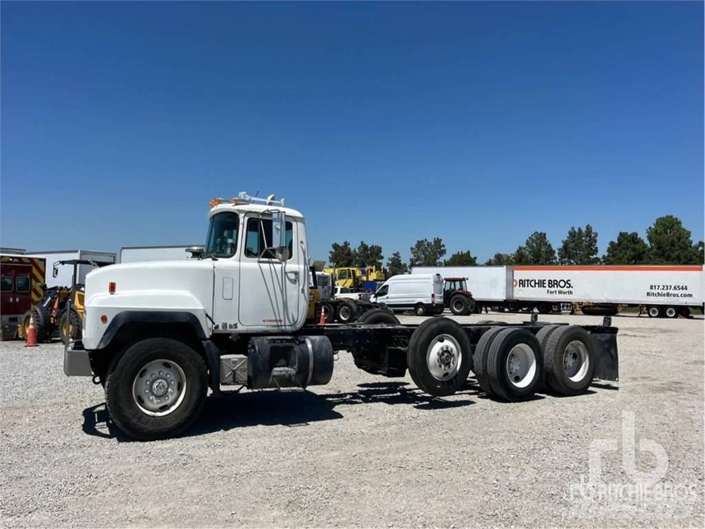 Mack RD688S Φορτηγά Σασί