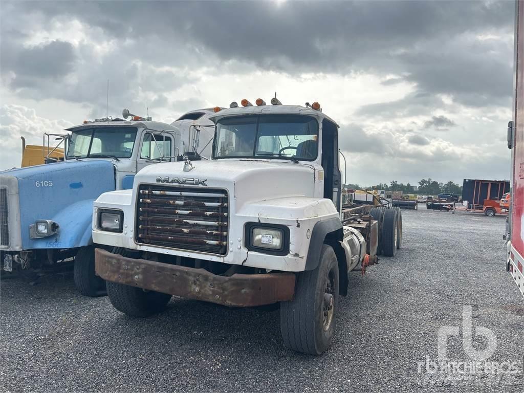 Mack RD688S Φορτηγά Σασί